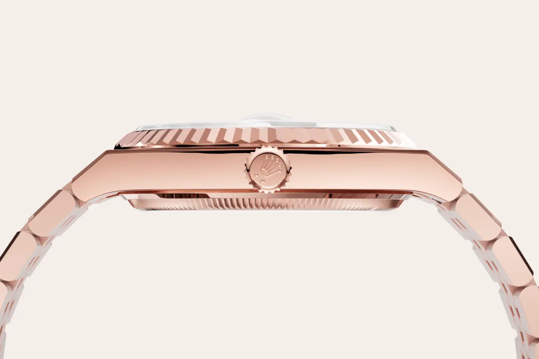 Rolex Land-Dweller m127235-0001 material